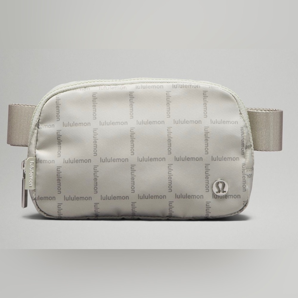 NWT Lululemon Everywhere Belt Bag 1L